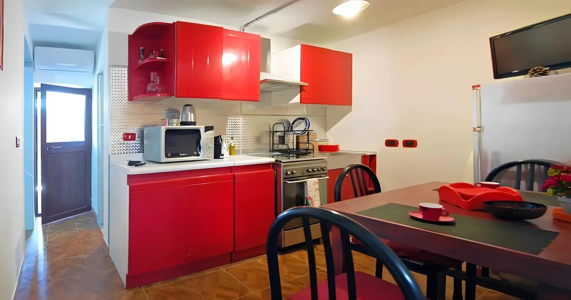 Sea Breeze Villa - Sole Apartment Bari